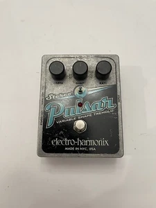 Electro Harmonix Stereo Pulsar Variable Shape Tremolo EHX Guitar Effect Pedal - Picture 1 of 6