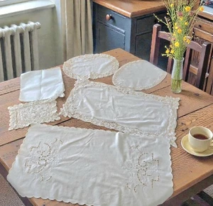 Vintage Lace Doily Set Table Runners Mats Cottagecore Shabby Chic Linen Napkins  - Bild 1 von 5