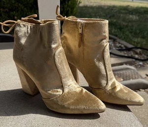 Stuart Weitzman Grandy Gold Velvet Ankle Boots Size 7.5 $500 Plus Booties - Picture 1 of 15
