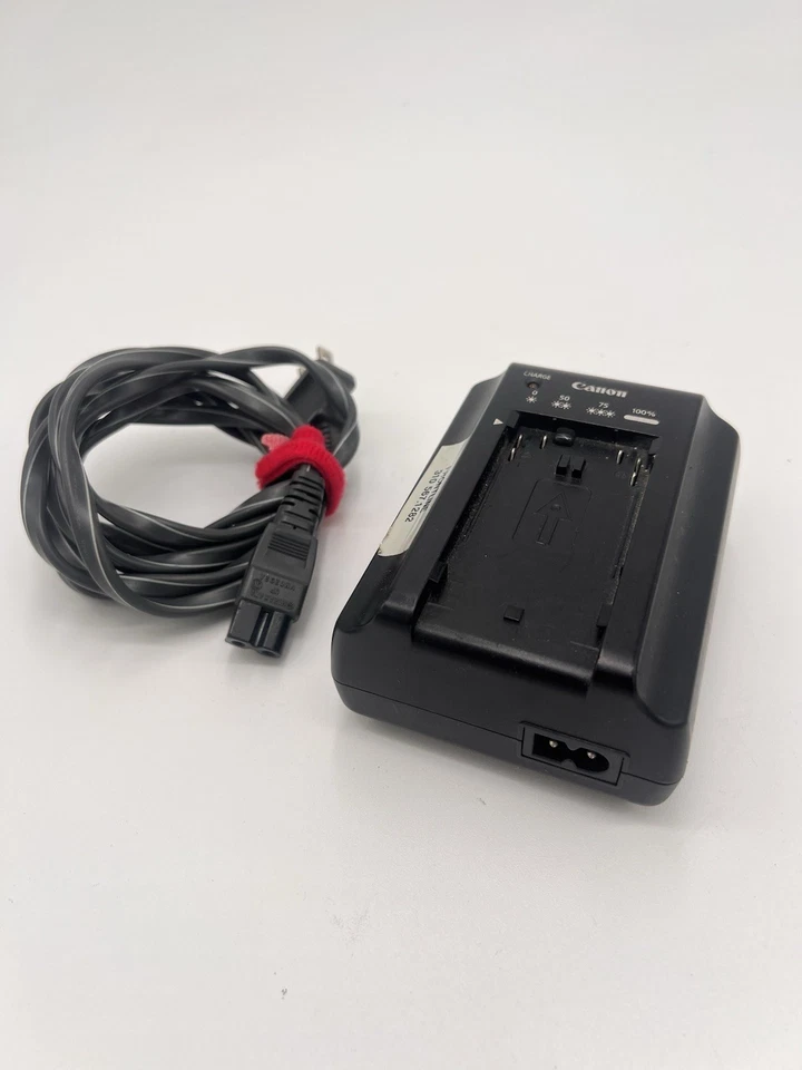 Cargador de Batería Original Canon CG-940 para Cámara C100 C300 BP-975 955 Foto 1 de 1