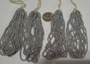 Pristine Bright Silver Round Antique Vintage METAL Hanks Seed Beads 16 grams - Picture 1 of 9