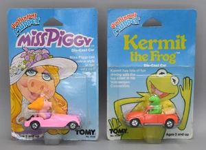 Vintage Tomy Jim Henson's Muppet Kermit The Frog + Miss Piggy Die Cast Cars 1993 - Picture 1 of 11
