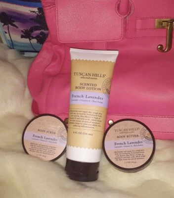 Loción corporal perfumada Tuscan Hills 8 OZ exfoliante de lavanda y mantequilla baño Victoria's Foto 1 de 3