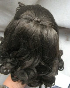 SIZE 9 DOLL WIG MEDIUM BROWN ROBYN ANTIQUE MODERN SYNTHETIC MOHAIR - Picture 1 of 3