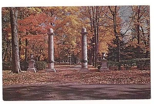 1875 Gateway Memorial 1901 BOWDOIN COLLEGE 1895 Path Brunswick MAINE Postcard - Picture 1 of 2