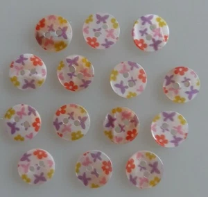 15 x 11mm Multicoloured Butterflies Shell Round Shell Buttons - NX81a - Picture 1 of 1