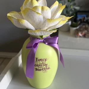 HALLMARK BLOOMING EXPRESSIONS FAMILIA HACE CADA DÍA MÁS HERMOSO MENSAJE Trabajo - Imagen 1 de 19