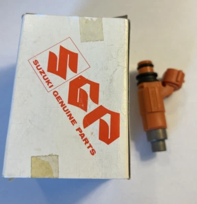 NOS Suzuki Fuel Injector for Mitsubishi Mirage Eclipse Chevrolet Tracker - Image 1 of 4