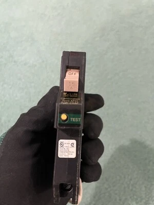 Interruptor Eaton CH 20A AFCI Foto 1 de 4