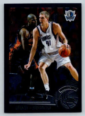 2002-03 Topps Chrome #29 Dirk Nowitzki (ref 220031) - Image 1 of 2