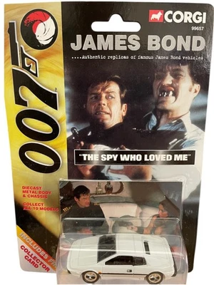 1999 Corgi James Bond 007 The Spy Who Loved Me Lotus Esprit Diecast Model & Card - Image 1 of 4