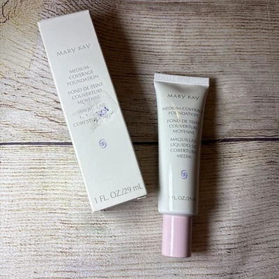 Mary Kay Medium Coverage Foundation  507 Bronze 357800 1 oz NIB Pink Cap - Image 1 of 4