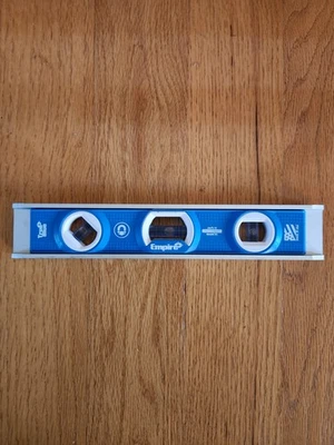 "NEW" MAGNETIC 10" "EMPIRE "TRUE BLUE" ALUMINUM LEVEL /  A HANDYMAN MUST - Image 1 of 4