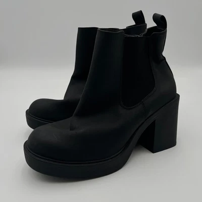 Torrid Platform Chunky Block Heel Ankle Boot Black Womens Size 9WW - Image 1 of 4