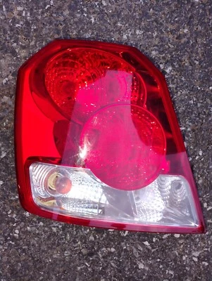 2004-2008 CHEVY AVEO AVEO5 HATCHBACK LH LEFT DRIVER SIDE TAIL LIGHT ORIGINAL OEM - Image 1 of 4