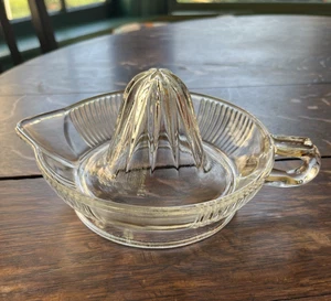 Vintage Art Deco Glass Orange Citrus Juice Reamer Mid Century Juicer - Picture 1 of 6