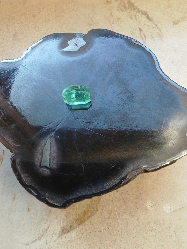 Piedra preciosa natural Panjshir de 4,74 quilates | Retirada del anillo vintage, color impresionante Foto 1 de 4