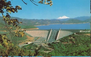 Postal de The Three Shastas Dam Lake Mountain Sacramento Valley California - Imagen 1 de 2