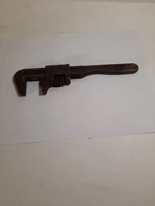 VINTAGE ANTIQUE 9" AUTO  ADJUSTABLE  MONKEY WRENCH - Picture 1 of 3