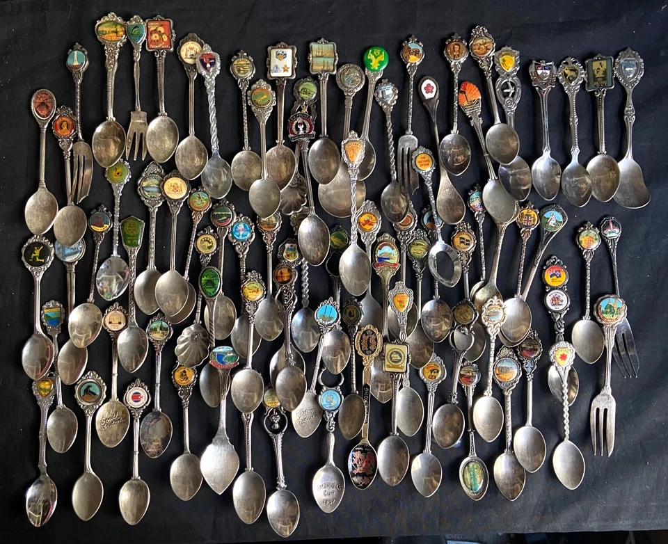 Lote a granel de 75 cucharas de recuerdo vintage coleccionables australiano americano etc. Foto 1 de 4