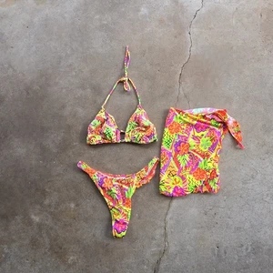 Vintage 80s 90s Hi Cut Bikini Women Swimsuit Cheeky Two Piece S/M Pattern - Picture 1 of 4