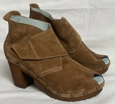 Botín Eric Michael Tachonado Para Mujer 8.5 Marrón Camel Gamuza Cuero Moderno Clásico Foto 1 de 4