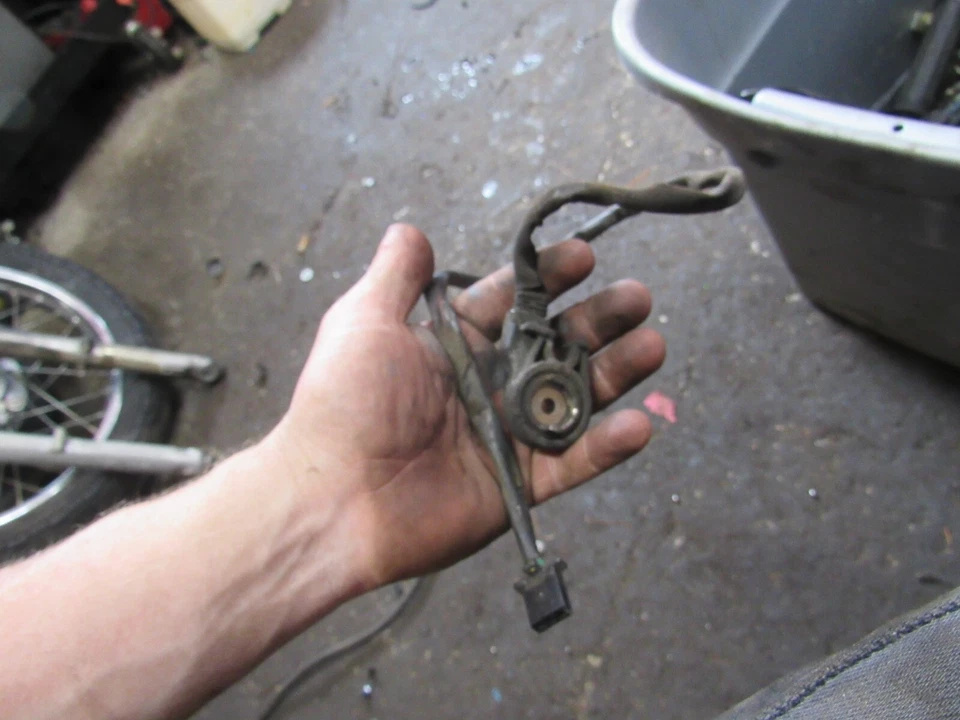 Honda CB250 2002 Nighthawk interruptor de pie lateral Foto 1 de 1