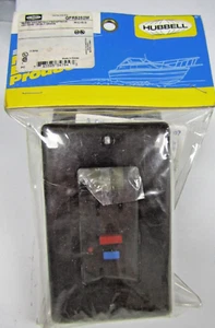 🔥NEW HUBBELL 15 AMP MARINE GROUND FAULT RECEPTACLE LED 125V W/ PLATE GFR5252 M - Picture 1 of 9