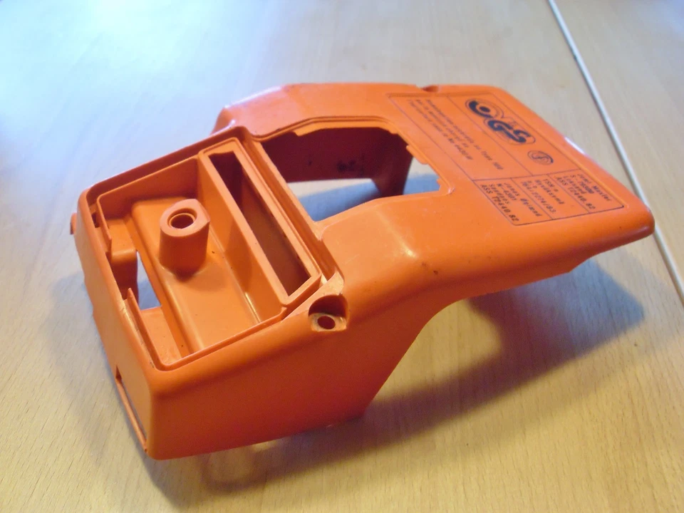 Abdeckhaube rot Dolmar 100 102 (021118001) - Bild 1 von 1