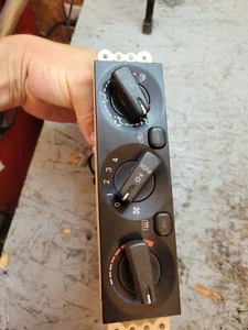 01-02 DODGE STRATUS/SEBRING COUPE TEMPERATURE/CLIMATE/CONTROL MR500060 - Picture 1 of 3