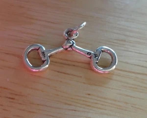 Dije de broca de caracol doblada de plata esterlina pequeño 13x21 mm para montar a caballo - Imagen 1 de 3