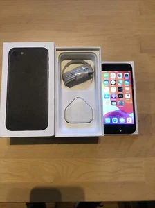 Apple iphone 7 128gb unlocked - black Boxed + Accessories VGC - Picture 1 of 10