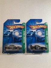Hot Wheels 2007 Super Treasure Hunt Corvette C6R “Bad Paint” Plus Regular