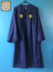 UNCG University of North Carolina at Greensboro Graduation Gown w/Logo 5’3"-5’5" - Picture 1 of 9