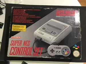 SUPER NINTENDO KONSOLE PAL HOL ONE CHIP GEBRAUCHT KOMPLETT IN OVP - Bild 1 von 18