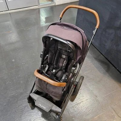 Cochecito Nuna MIXX NEXT 2023 - Caviar negro - con base adaptadora para asiento urbano pipa Foto 1 de 4