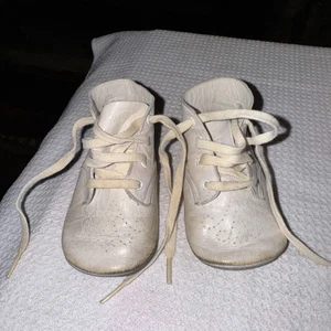 Vintage JC Penney Childcraft White Baby Shoes 1960's Sz 3D W/Box - Picture 1 of 8