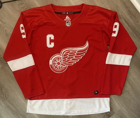 Adidas Detroit Red Wings Gordie Howe Hockey Jersey. Size 54 Cover