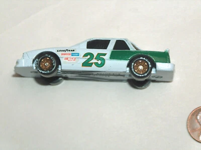 Nascar Racing Champions 1990 #25 Ken Schrader 1:64 Scala Modellino Stock Auto - Immagine 1 di 4