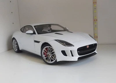 Jaguar F-Type 1:18 AutoArt  - Immagine 1 di 3