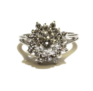 Anillo con racimo de diamantes redondos de 0,85 quilates de oro blanco de 14k 4,4 g único para damas 5 - Imagen 1 de 6