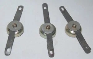 Mollette Grammofono regolatore di giri  . GRAMMOPHONE PARTS, RICAMBI GRAMMOFONI - Picture 1 of 3