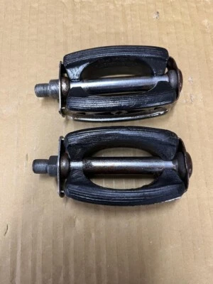 Schwinn Mens 1960's Bicycle Bow Pedals Stingary Jaguar & - Image 1 of 4