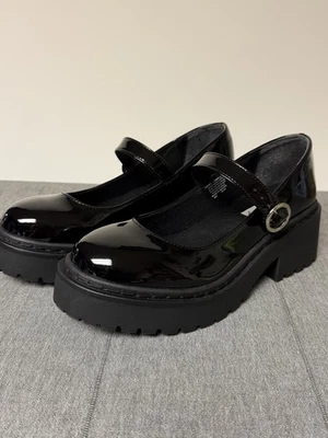 Steve Madden Mujer Lainee Correa de charol Negro 2.5” Tacón 8.5M Mary Janes Foto 1 de 4
