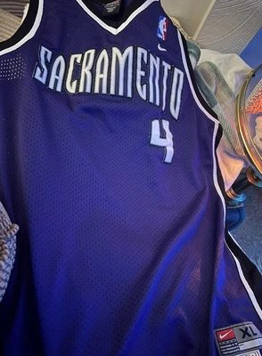 Винтажная баскетбольная футболка Nike Sacramento Kings Chris Webber NBA XL сшитая фиолетовая - Изображение 1 из 4