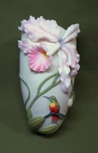 Vintage IBIS & ORCHID WALL POCKET #123 - Pink Cattleya Orchid & HUMMINGBIRD - Picture 1 of 8