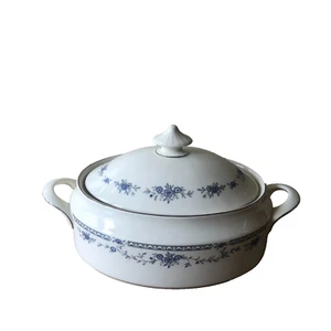 Minton Bellemeade Covered Vegetable - Picture 1 of 7