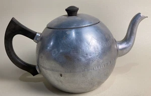 Vintage Aluminum Swan Brand Teapot 6 Cup England Empire Bakelite Handle - Picture 1 of 6