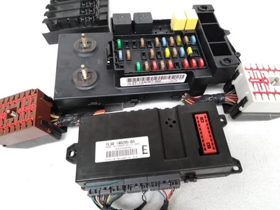 1L3T-14A067-BB Ford 2001 2002 F150 Fuse Box GEM 4x4 YL34-14B205-BA 4wd OEM I4 - Image 1 of 4