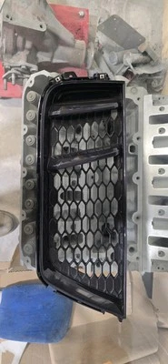 Rejilla para parachoques trasero izquierdo audi r8 4s0807697a cuadro 4s0807675a Foto 1 de 4